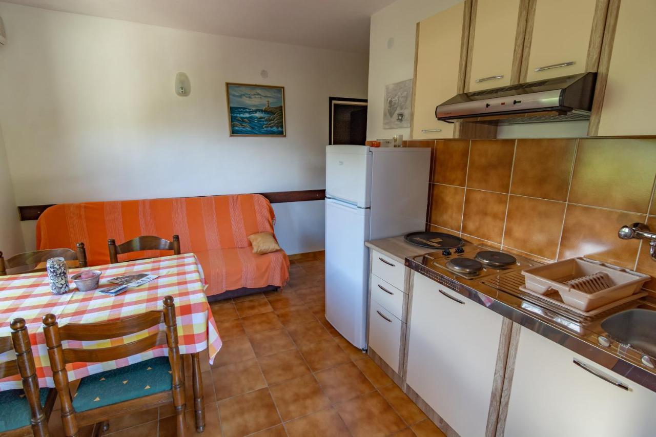Apartment Dumicic 1 Mundanije المظهر الخارجي الصورة
